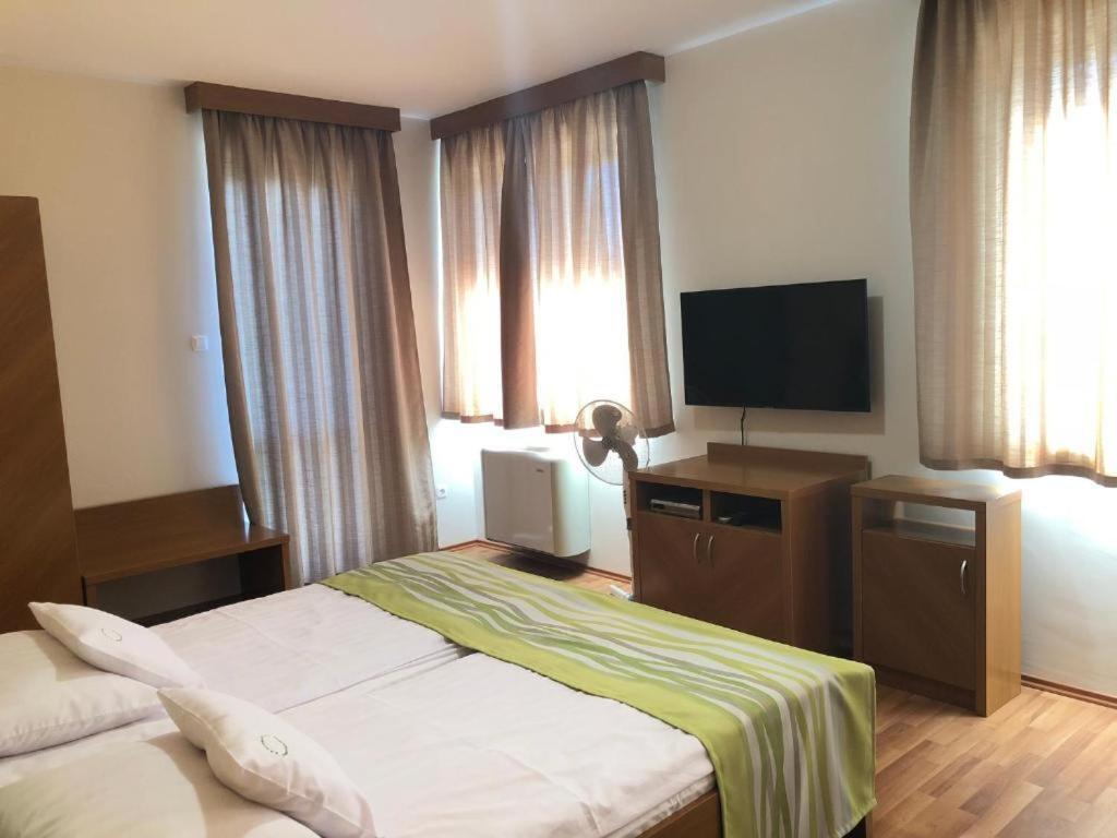 Rosemary Apartmanok, Rose, Lili, Mary1, Mary2 Хайдусобосло Экстерьер фото